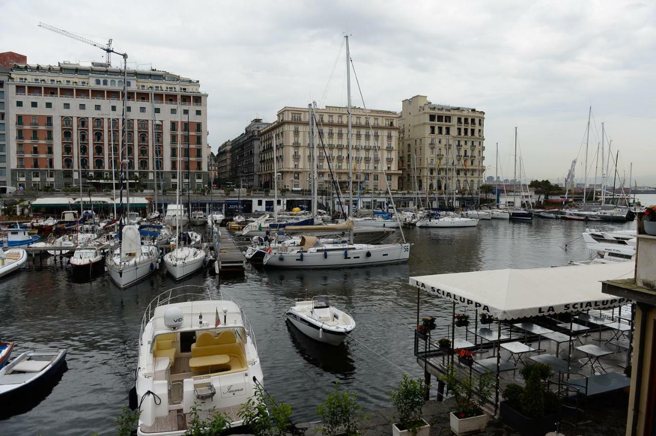 Willa Casa Del Porto Al Borgo Marinari Neapol Zewnętrze zdjęcie